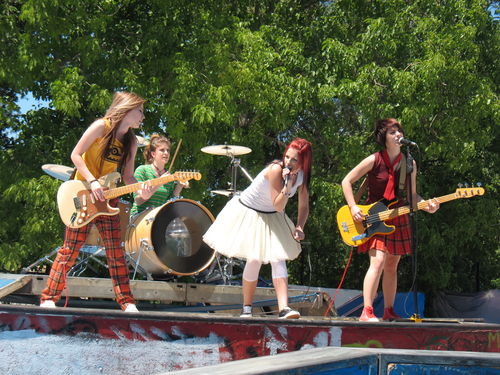 shutterstock 37973146 Expand Your Gig Opportunities with Alternative Venues
