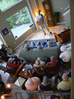 A Musicians Guide to House Concerts: How to Build Your Fanbase & Earn More Money Performing in Peoples Homes hurleyborgerdnsweb A Musicians Guide to House Concerts: How to Build Your Fanbase & Earn More Money Performing in Peoples Homes